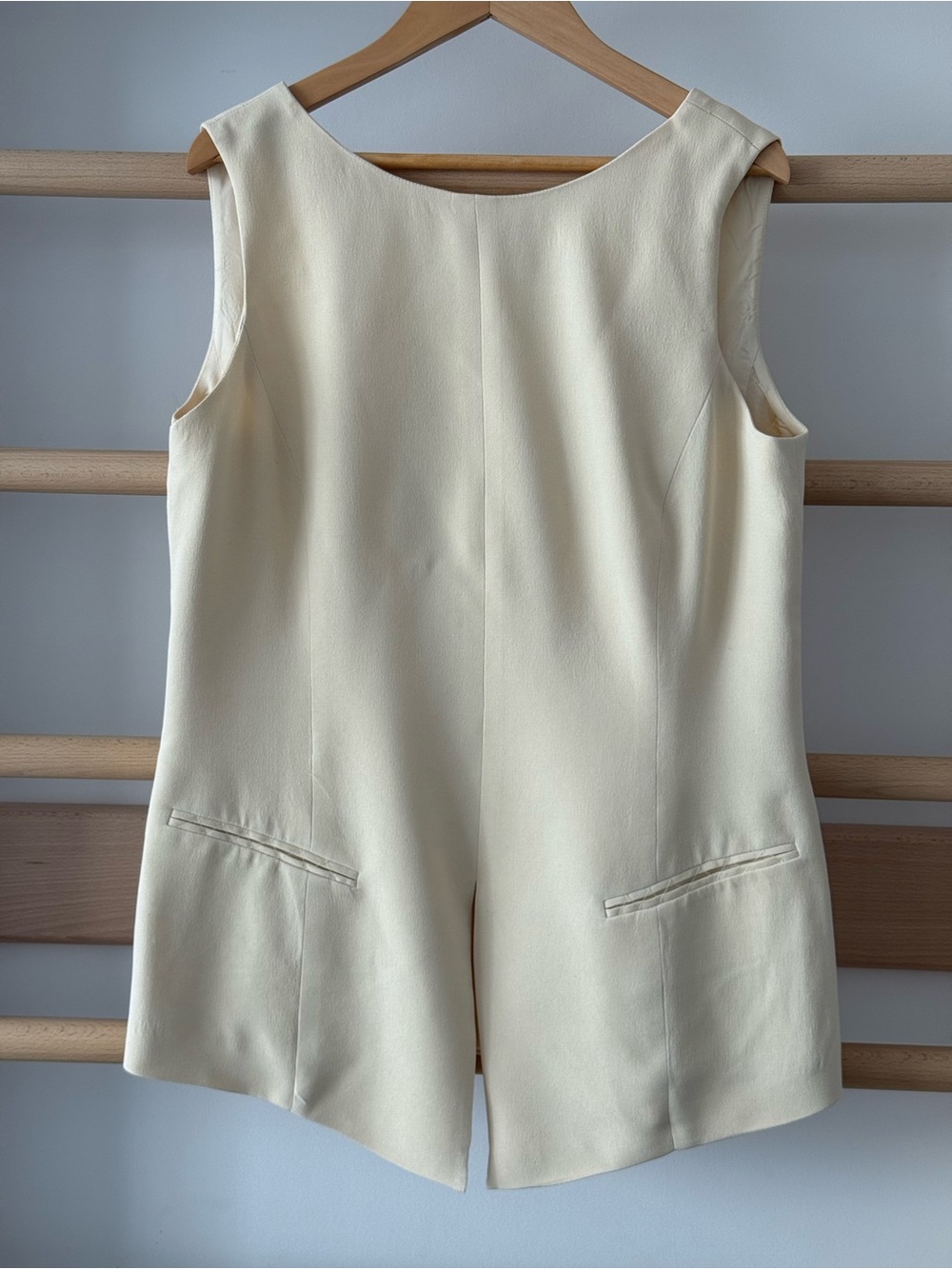 Vintage Dana Buchman 100% Silk Cream High-Neck Vest Top Sz 8